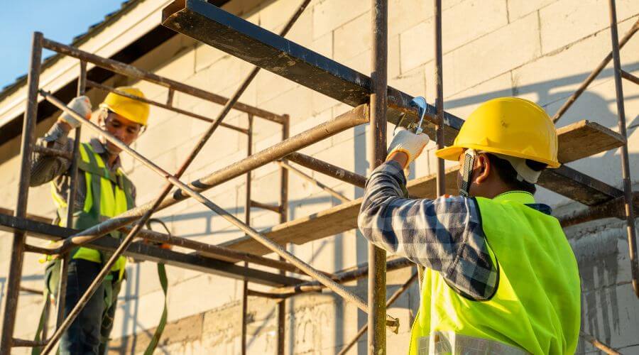 Professional residential roofers in Forsyth, MT